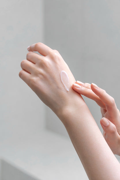 BANDI NORDIC DEER Water Pink Hand Serum (50ml)